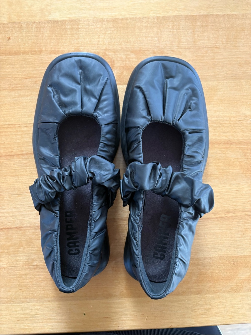 New Camper Onda Black Ruched Mary Jane Ballet Flats – EU 39